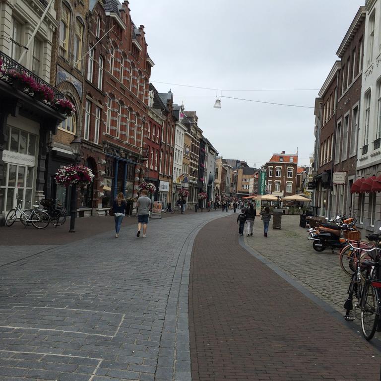 Hotel En Grand Cafe De Pauw Roermond Eksteriør billede