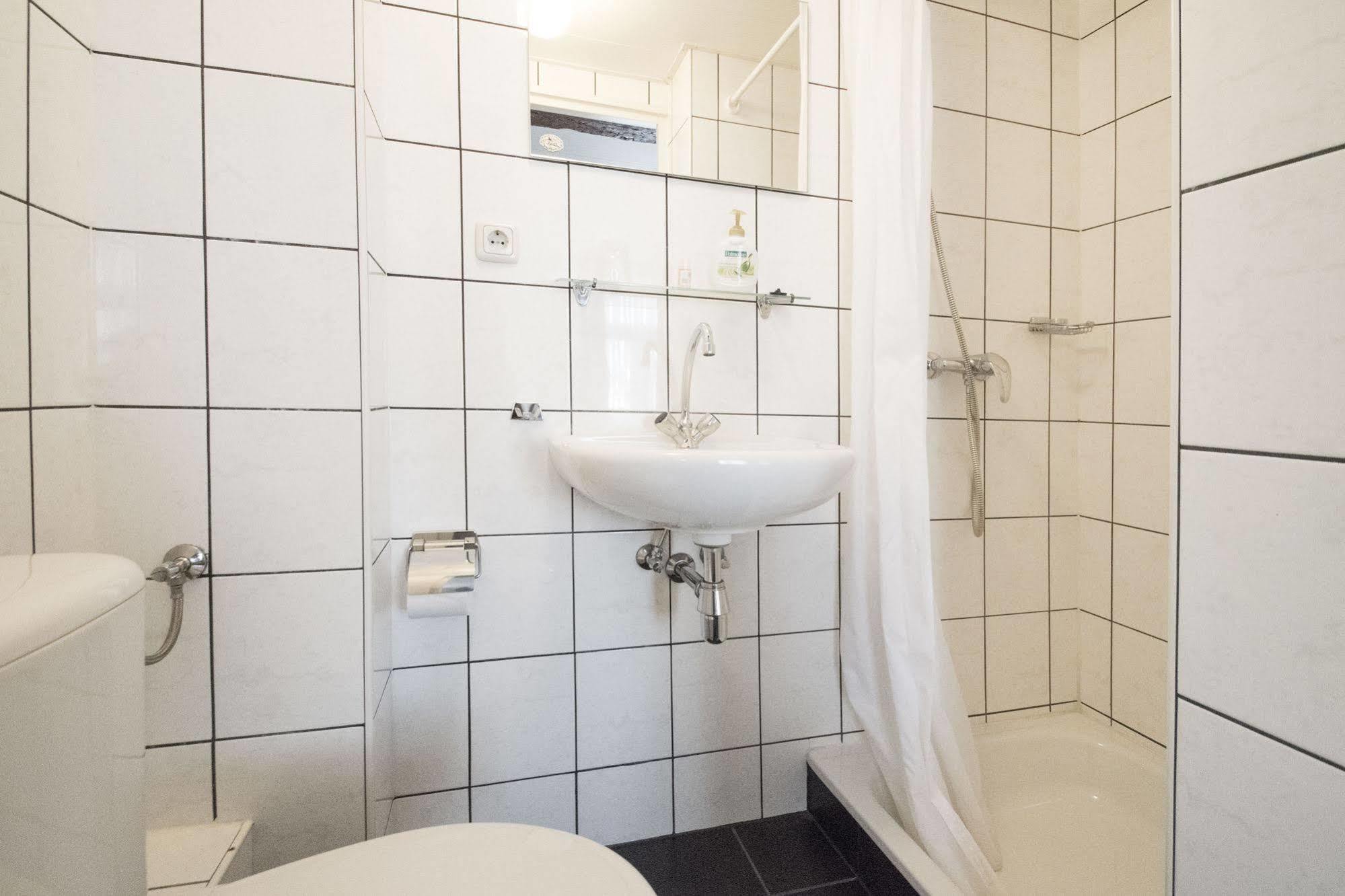 Hotel En Grand Cafe De Pauw Roermond Eksteriør billede